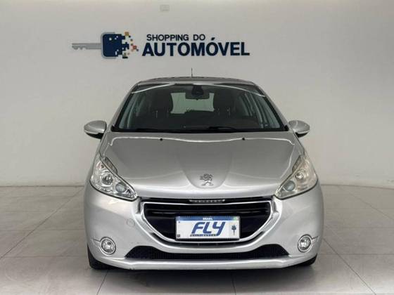 PEUGEOT 208 1.6 GRIFFE 16V FLEX 4P AUTOMÁTICO